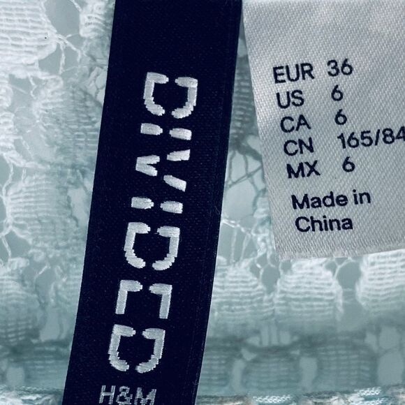 H&M Divided Lace 90’s Crop Top - Picture 4 of 4